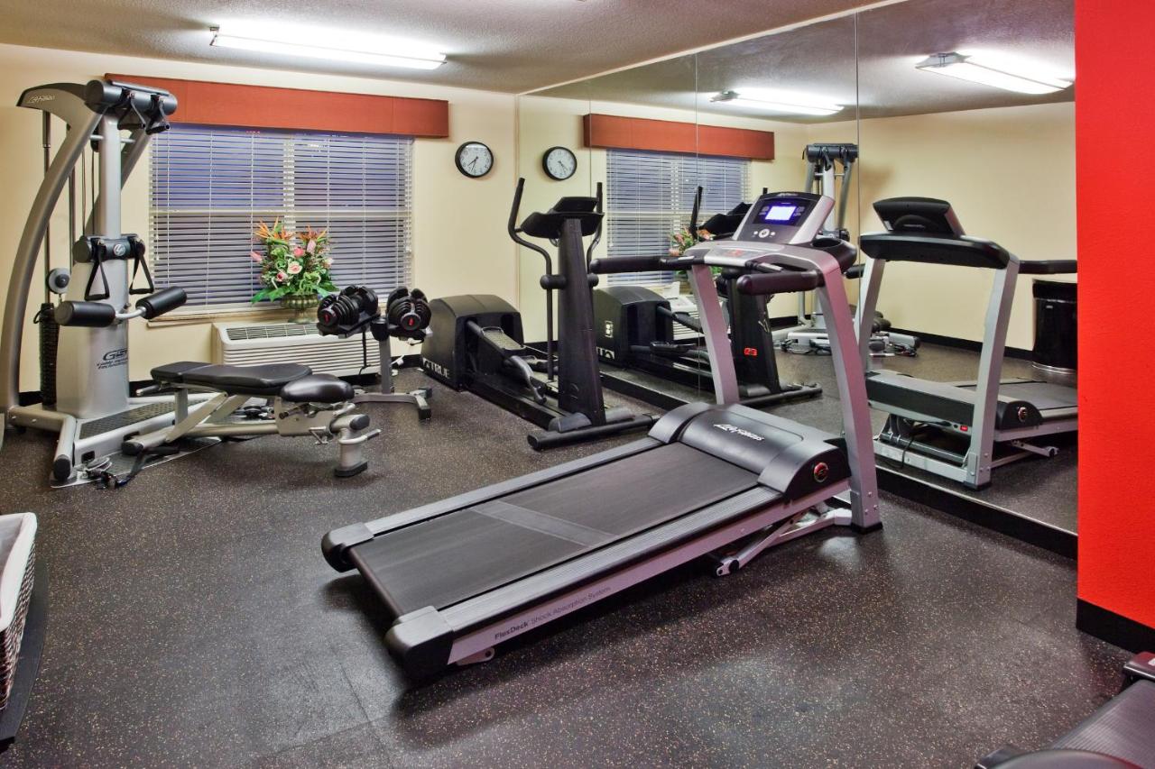 Executive King Room - Disability Access/Non-Smoking at Baymont Inn & Suites by Wyndham Morrow/Atlanta I-75 South