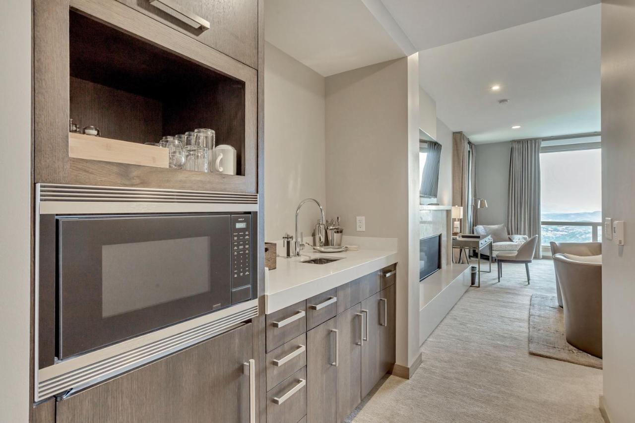 Deluxe King Room at Stein Eriksen Residences