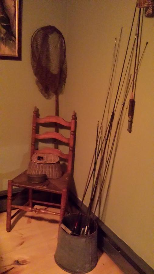 | Deer Mountain Lodge & Wilderness Resort