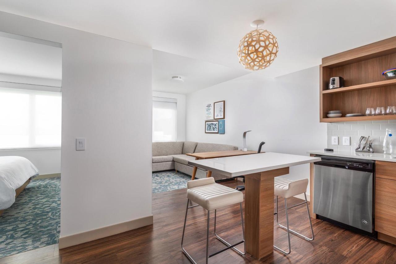 One-Bedroom King Suite with Sofa Bed at Element by Marriott Knoxville West