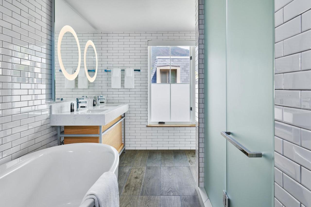 Three-Bedroom Suite with Balcony at W Aspen