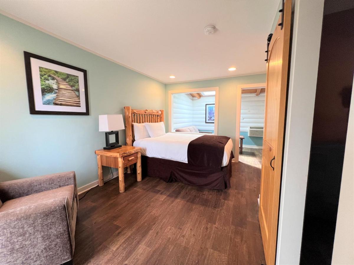 | Mountain Top Inn and Resort