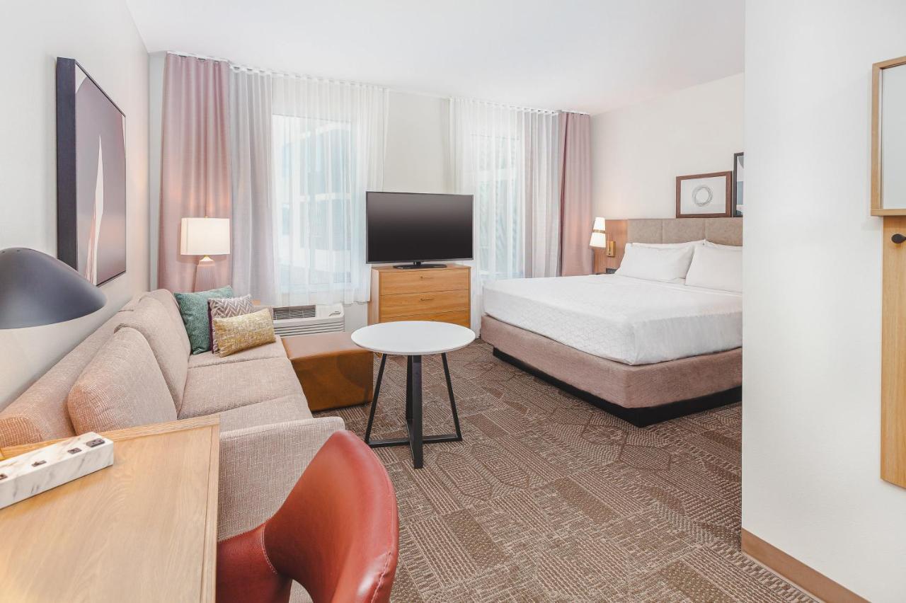 King Studio Suite - Hearing Accessible/Non-Smoking at Staybridge Suites Nashville - Vanderbilt Area by IHG