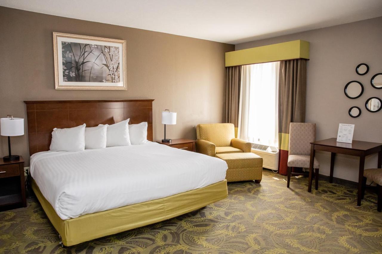 King Room at Carpenter Street Hotel