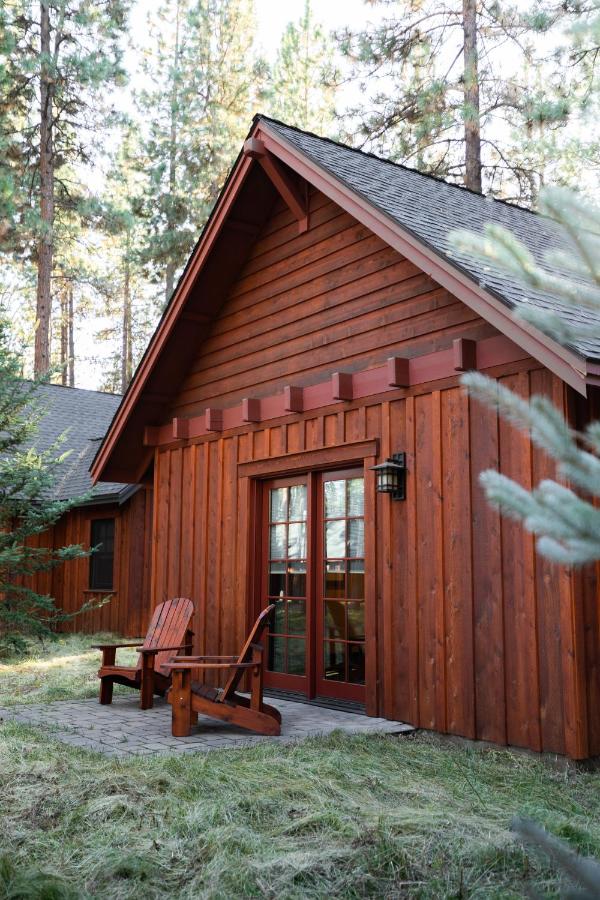 | FivePine Lodge