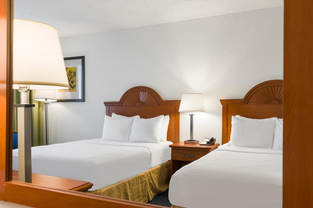Standard Double Room at Thousand Hills Resort Hotel