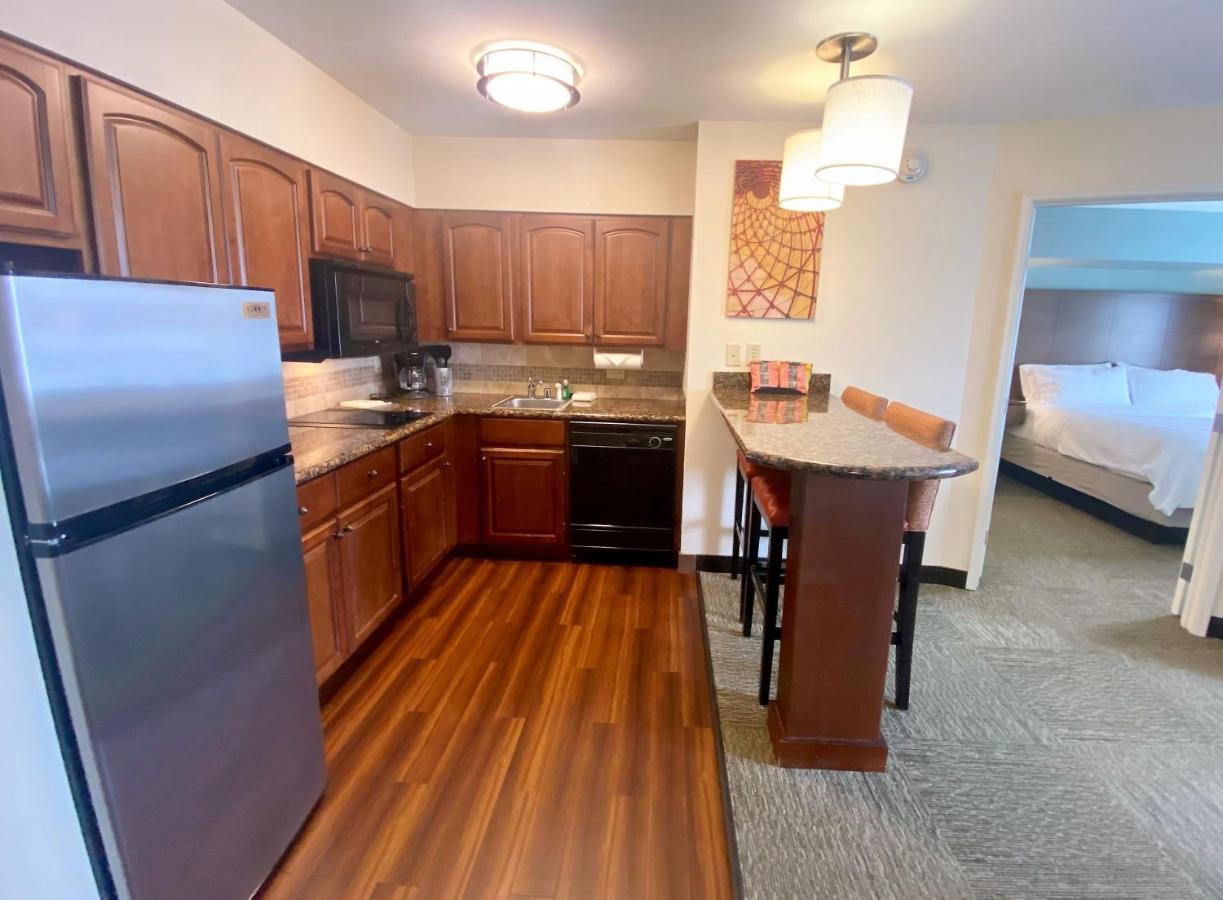 One-Bedroom Queen Suite at Staybridge Suites Great Falls, an IHG Hotel