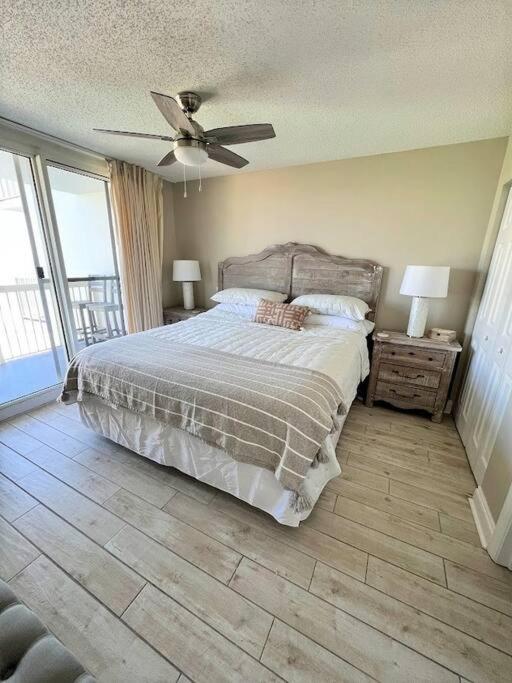  | Beachfront Retreat- 