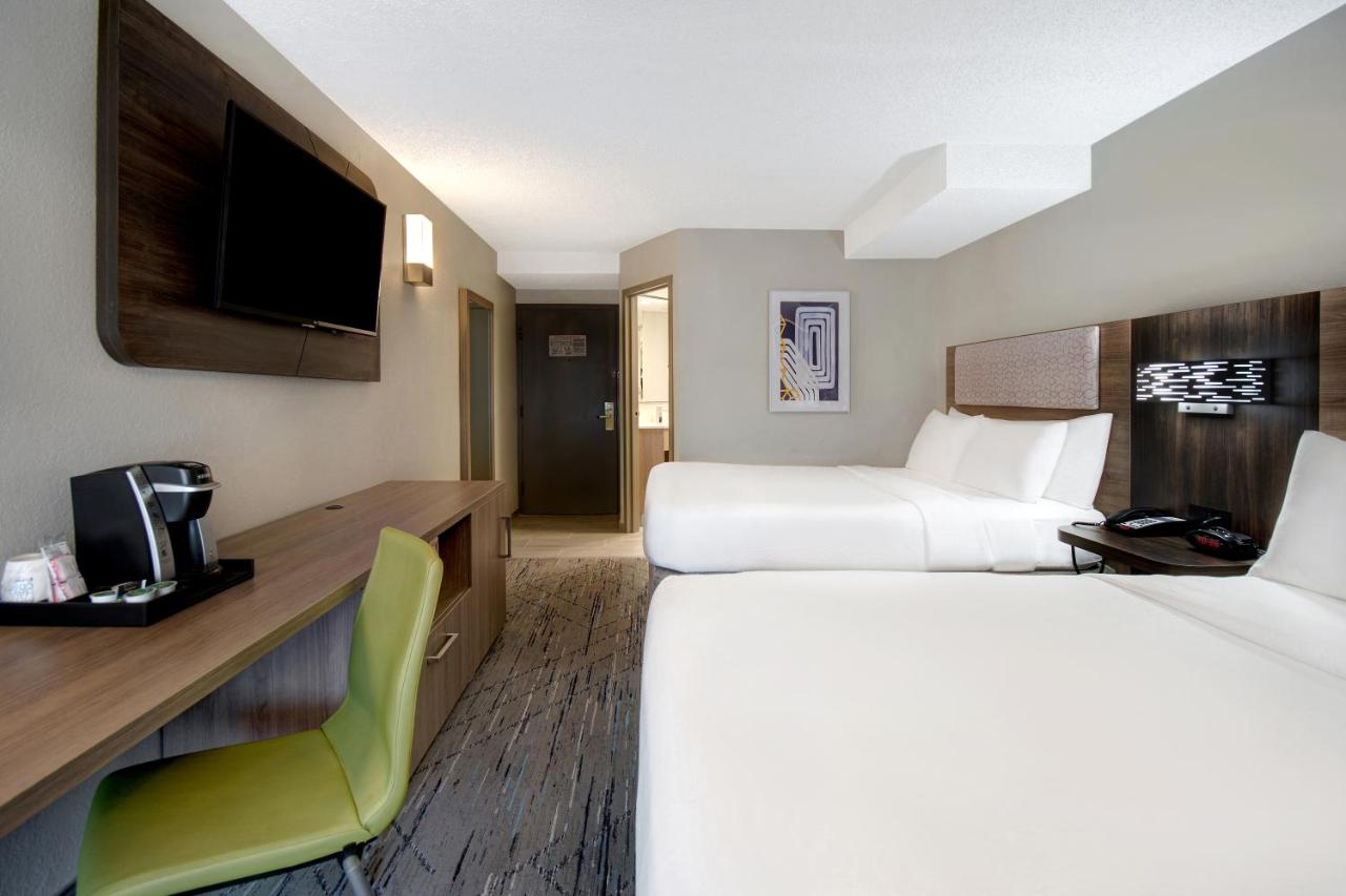 Double Room with Two Double Beds - Hearing Accessible at Holiday Inn Express Rochester - University Area by IHG