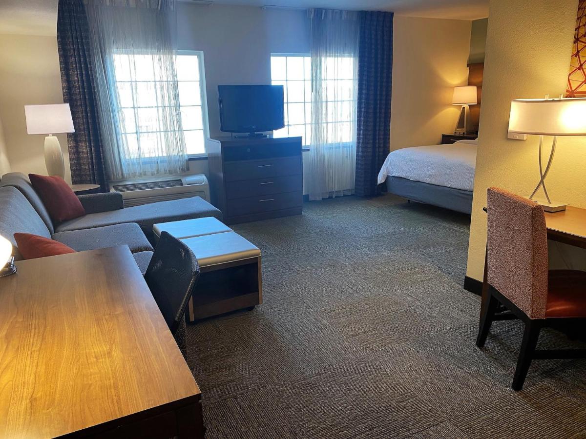 One-Bedroom Queen Suite - Disability Access/Roll-in Shower at Staybridge Suites Great Falls, an IHG Hotel