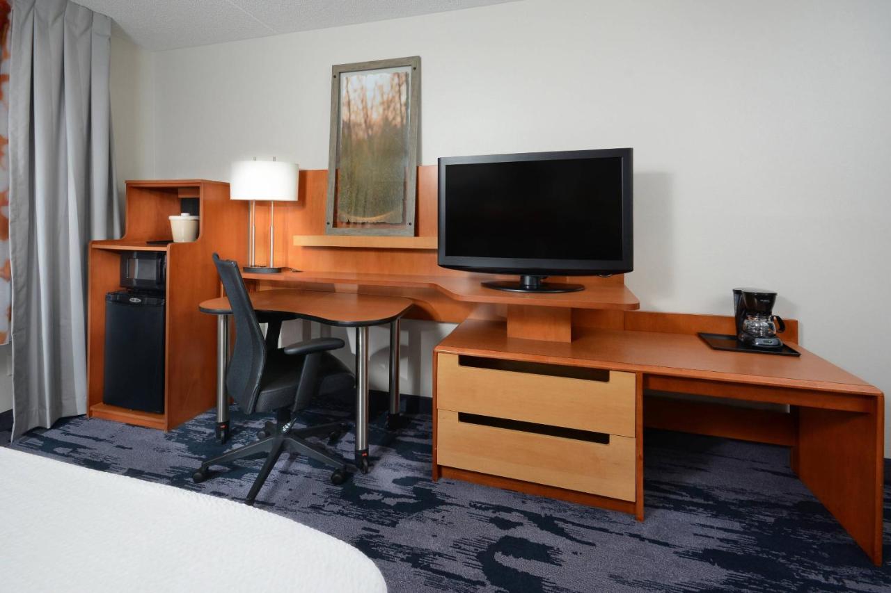 Double Room with Two Double Beds at Fairfield by Marriott Inn & Suites Charlottesville North