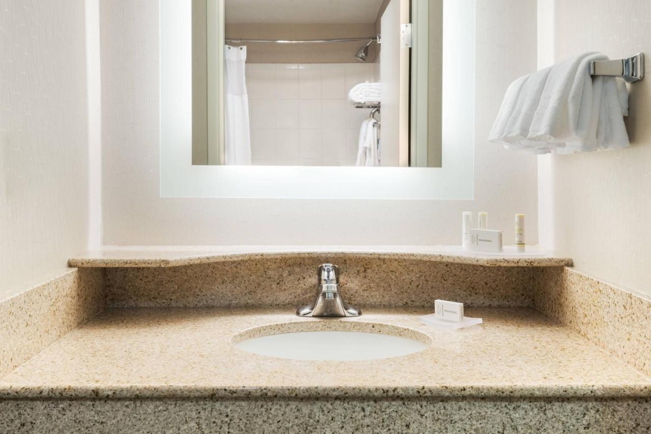 Queen Suite with Two Queen Beds at SpringHill Suites by Marriott Cleveland/Solon