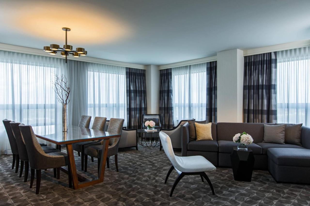  | Renaissance Chicago O'Hare Suites Hotel
