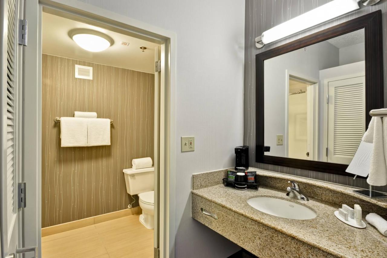 Queen Room with Two Queen Beds at Courtyard by Marriott Dallas Medical/Market Center