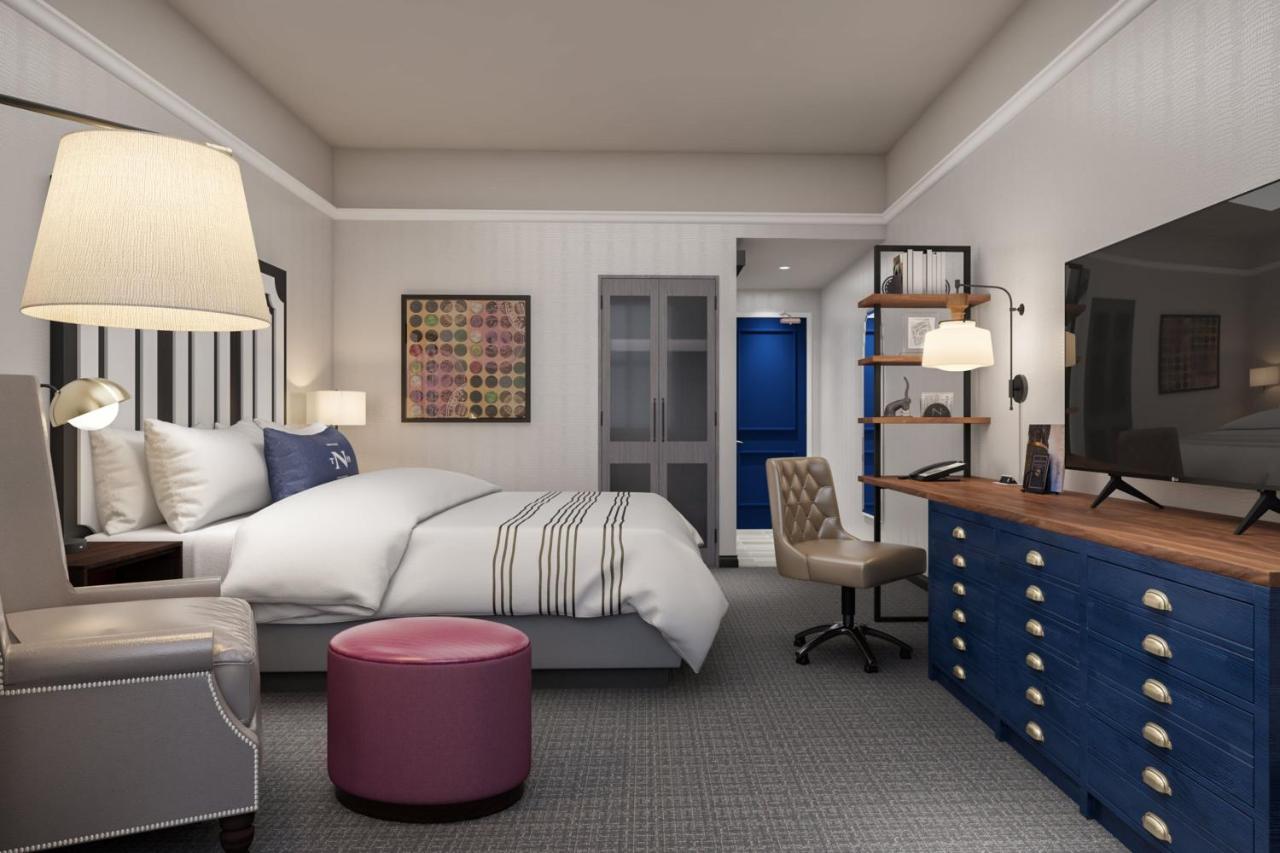 Guest Room, 1 King at The Notary Hotel, Philadelphia, Autograph Collection by Marriott