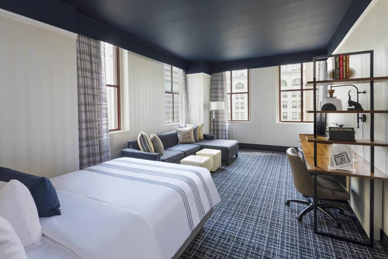 Studio Suite, Suite, 1 Queen, Sofa bed, Corner room at The Notary Hotel, Philadelphia, Autograph Collection by Marriott