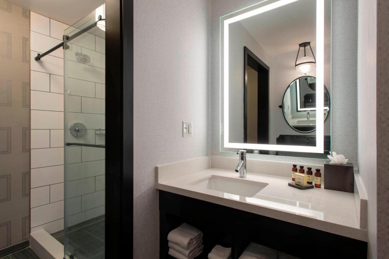 High Floor Studio, Studio Suite, 1 King, Sofa bed at The Notary Hotel, Philadelphia, Autograph Collection by Marriott