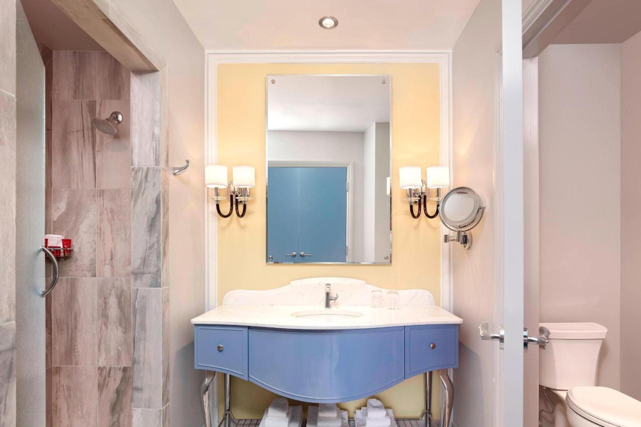 Atrium King Room at Grand Bohemian Charleston, Autograph Collection
