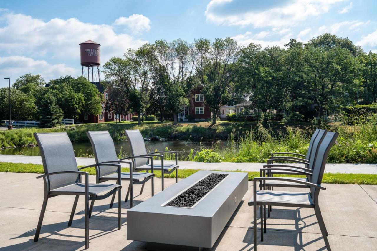 | Fairfield Inn & Suites Minneapolis North