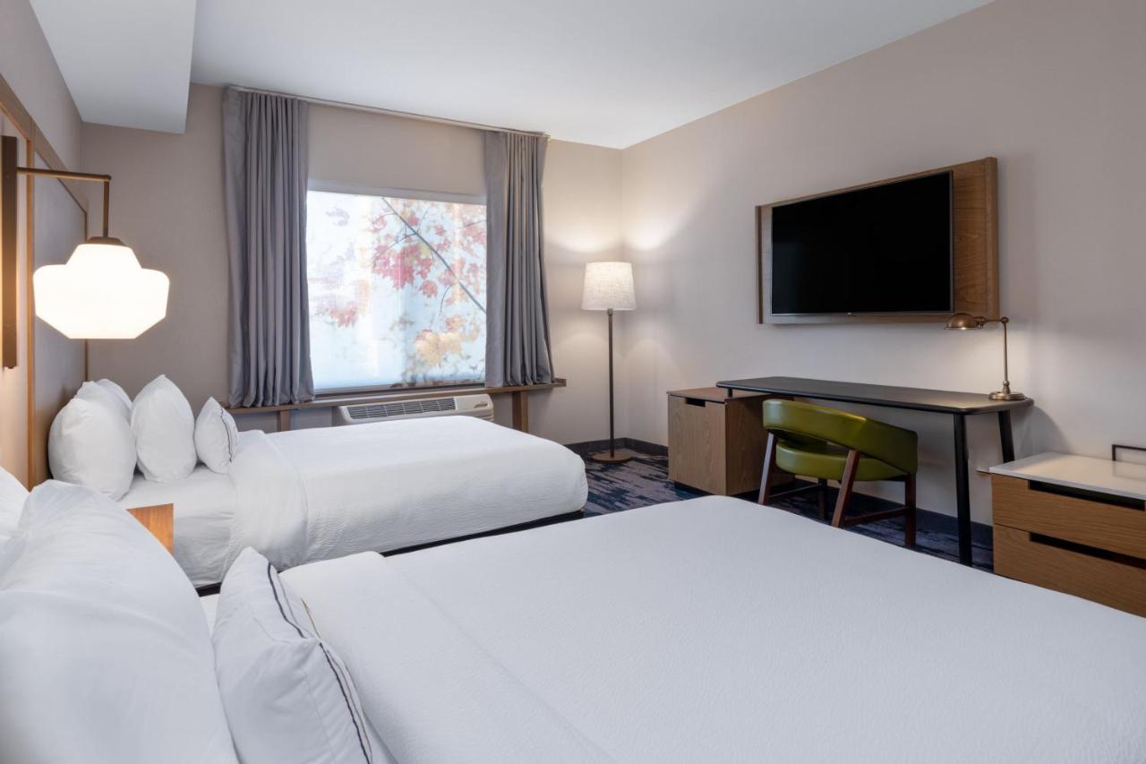 | Fairfield Inn & Suites Minneapolis North