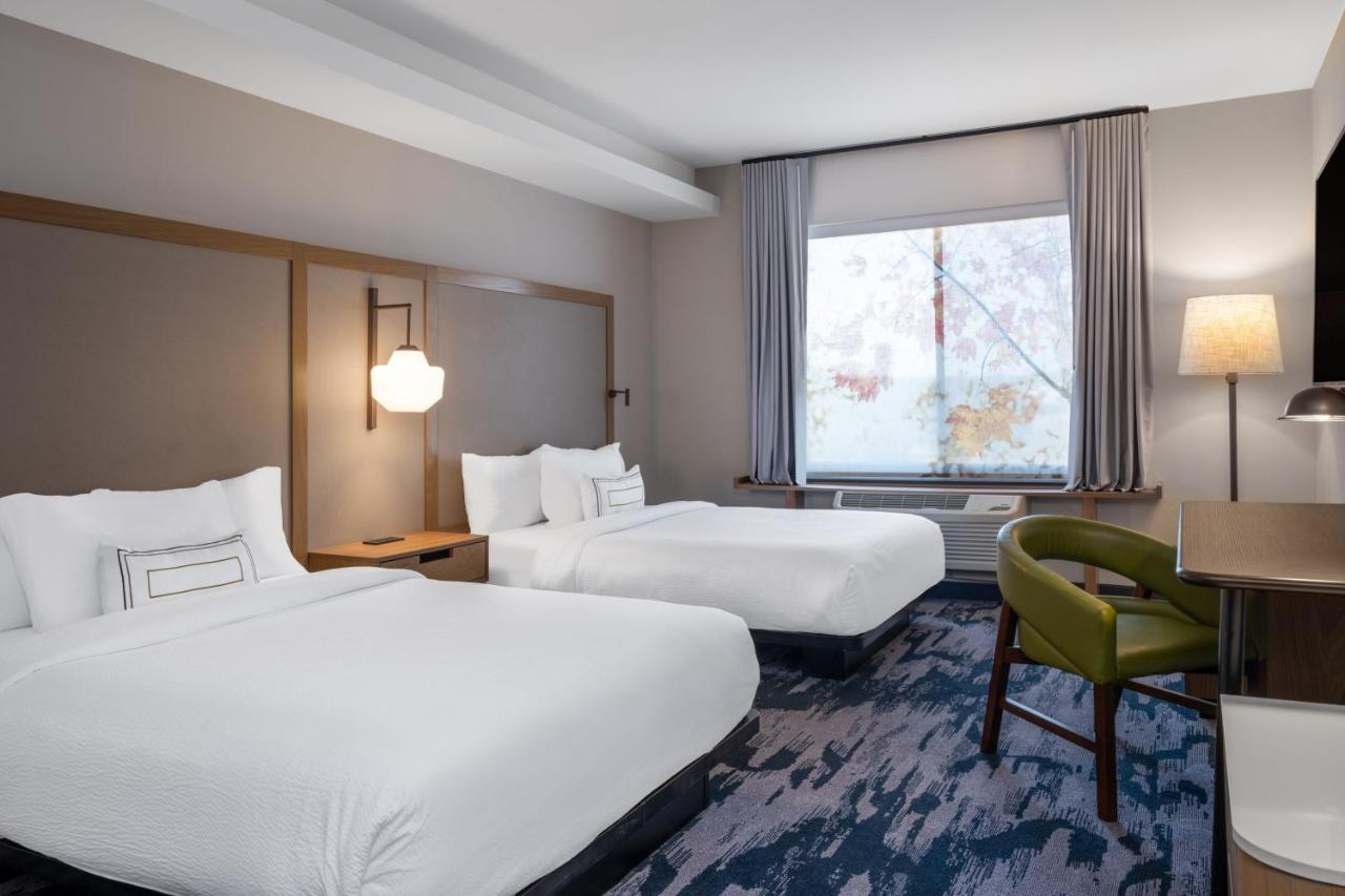 | Fairfield Inn & Suites Minneapolis North