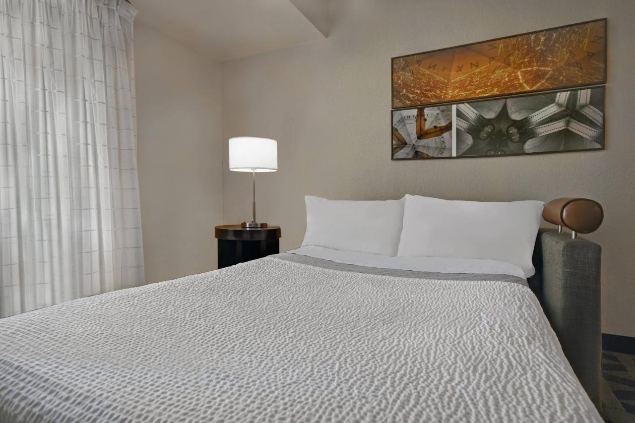  | TownePlace Suites by Marriott Republic Airport Long Island