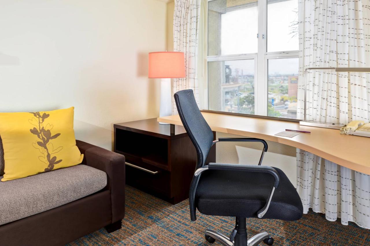 One-Bedroom Queen Suite with Sofa Bed at Residence Inn by Marriott Los Angeles LAX/El Segundo