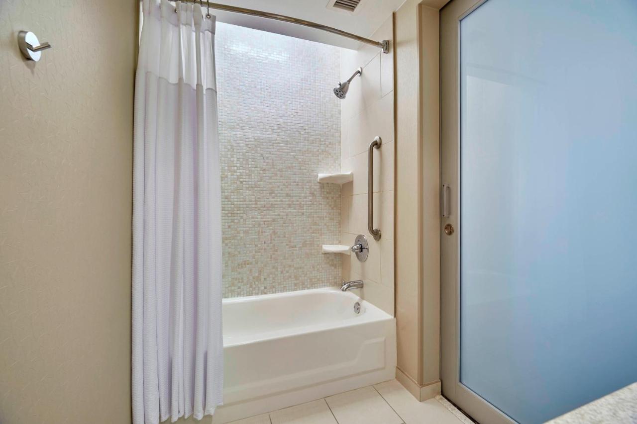 | SpringHill Suites by Marriott Las Vegas Convention Center