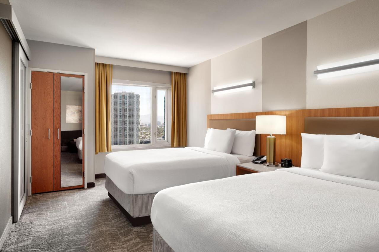 Deluxe Queen Studio with Trundle Bed at SpringHill Suites by Marriott Las Vegas Convention Center
