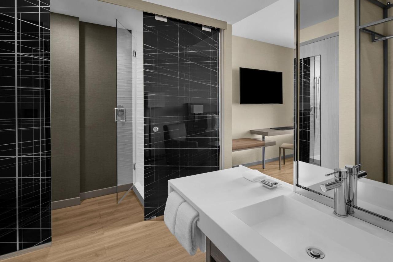 Guest Room with 1 King Bed at AC Hotel by Marriott Miami Dadeland