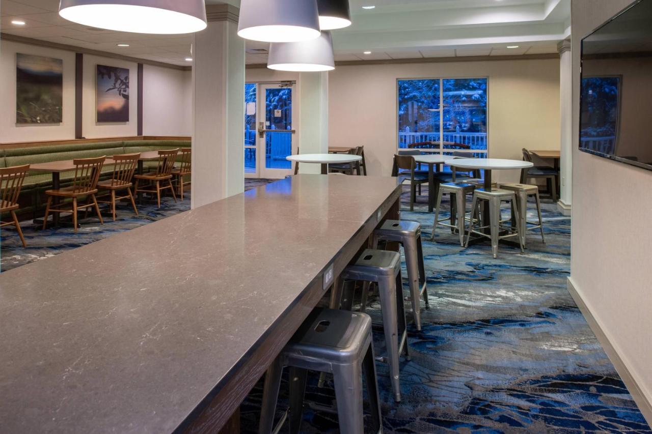| Fairfield Inn & Suites High Point Archdale