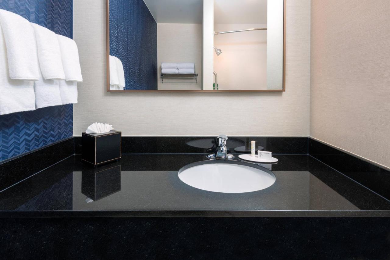 King Room at Fairfield Inn & Suites by Marriott Clearwater