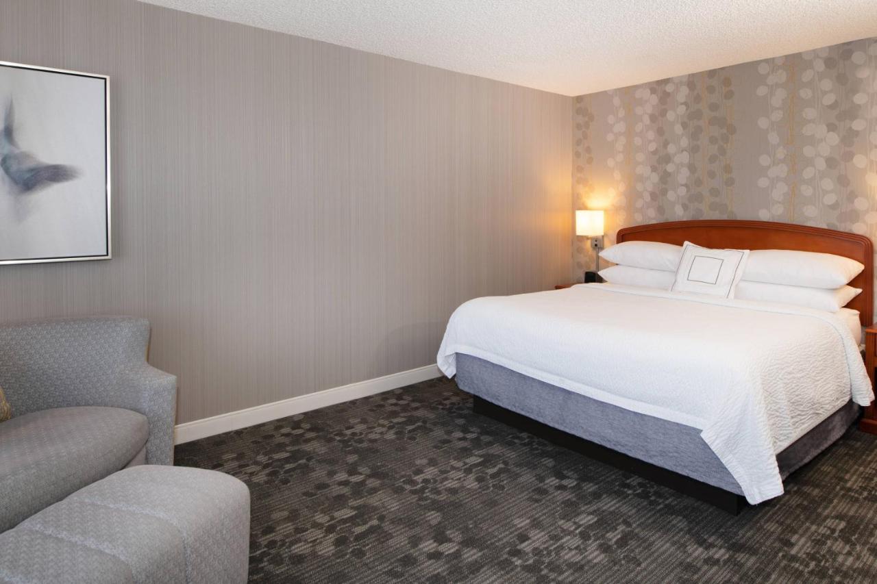  | Courtyard by Marriott Newark Silicon Valley
