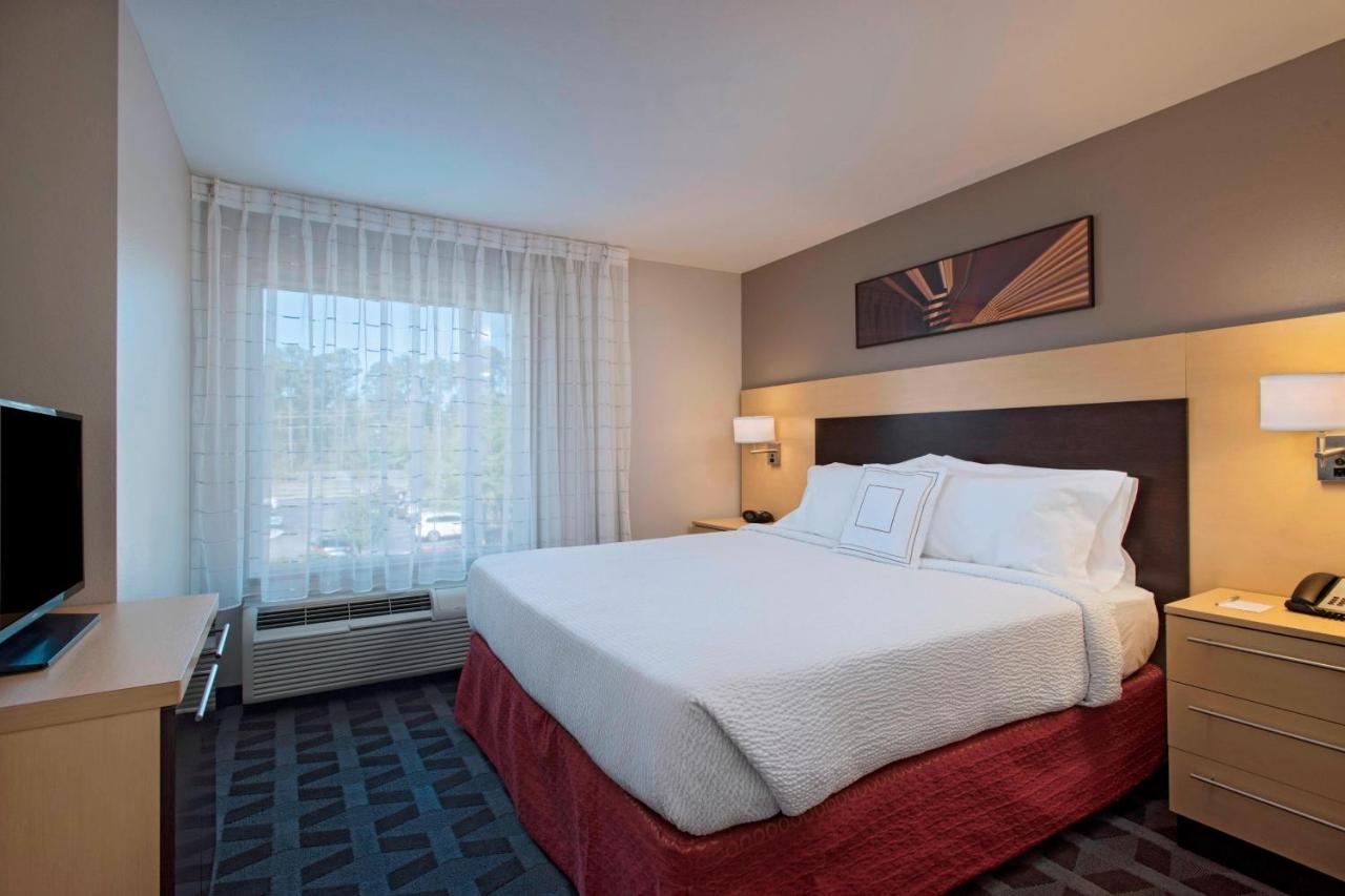  | TownePlace Suites Fayetteville Cross Creek