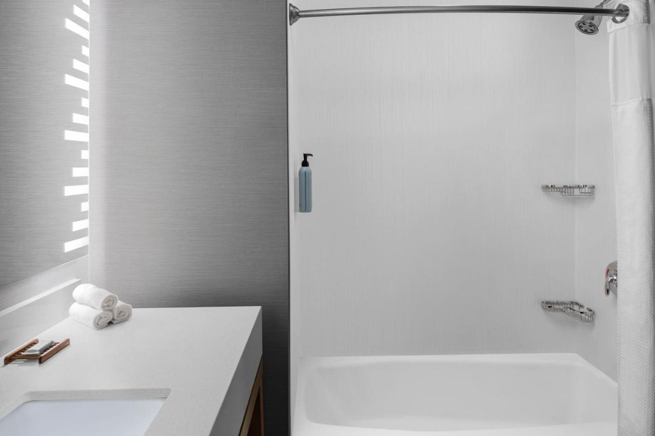 | Courtyard by Marriott San Angelo
