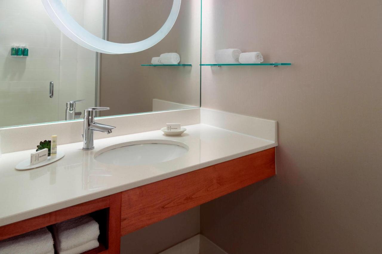 | SpringHill Suites by Marriott Atlanta Airport Gateway
