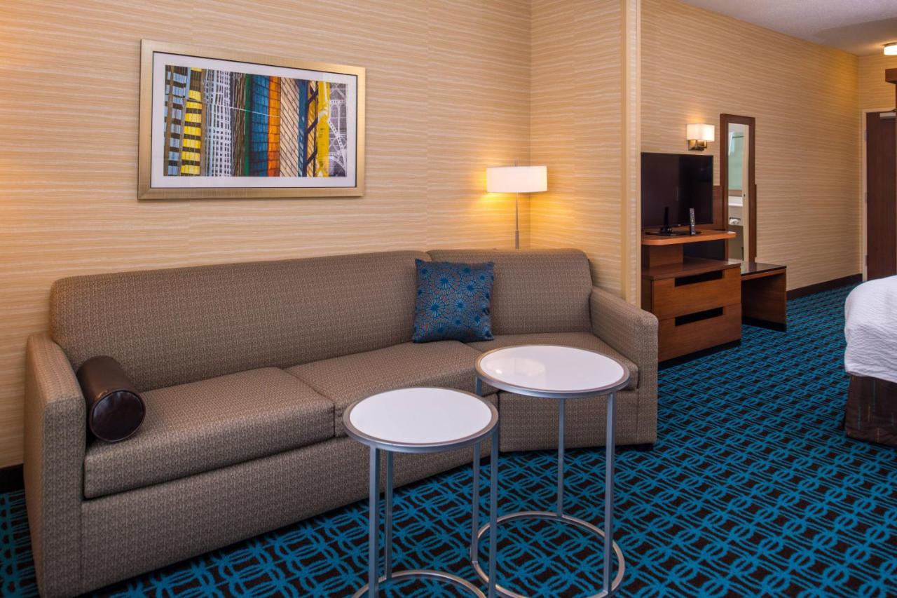 | Fairfield Inn & Suites by Marriott St. Louis Westport