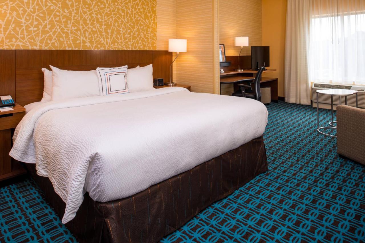 | Fairfield Inn & Suites by Marriott St. Louis Westport
