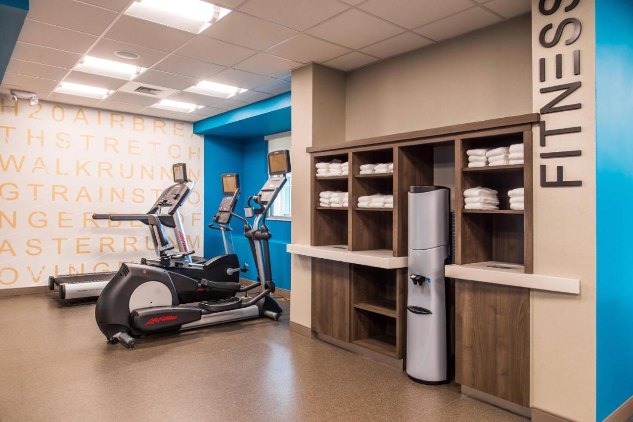 | Fairfield Inn & Suites by Marriott St. Louis Westport