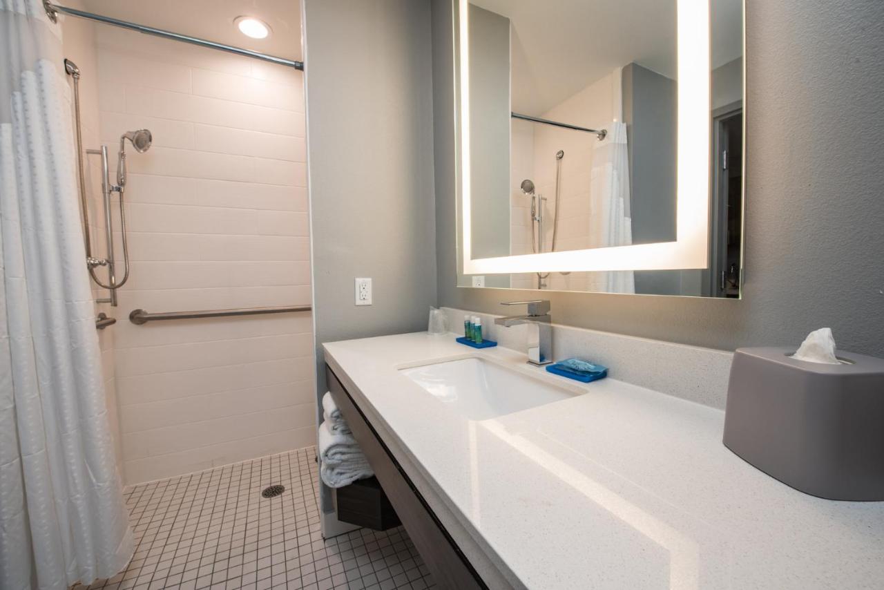 Suite - Hearing Accessible - Non-Smoking at Holiday Inn Express & Suites Houston - Hobby Airport Area by IHG