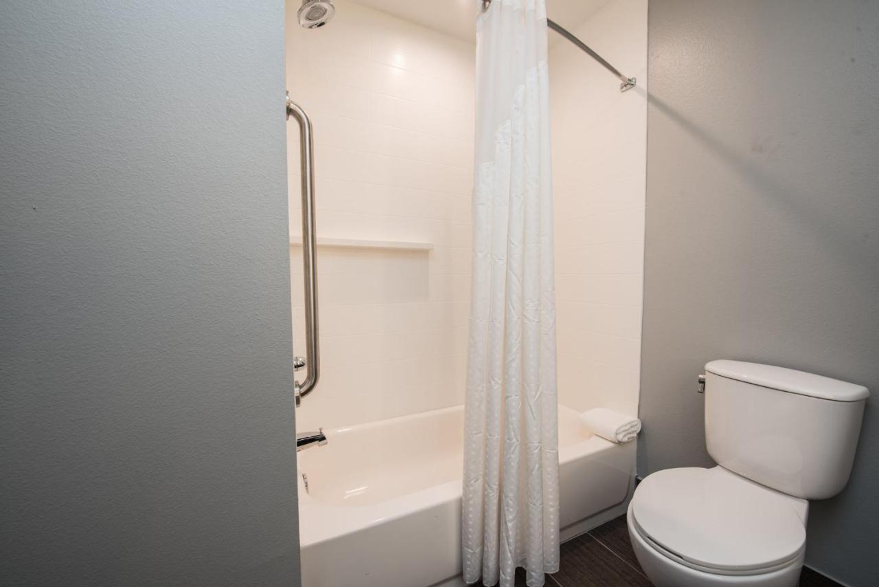 King Suite - Non-Smoking at Holiday Inn Express & Suites Houston - Hobby Airport Area by IHG