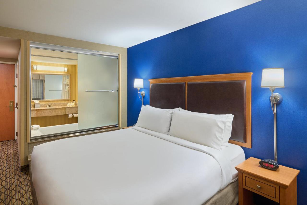  | Holiday Inn Express New York City Chelsea, an IHG Hotel