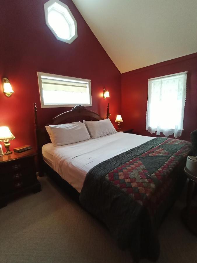 | Arlington Inn & Spa