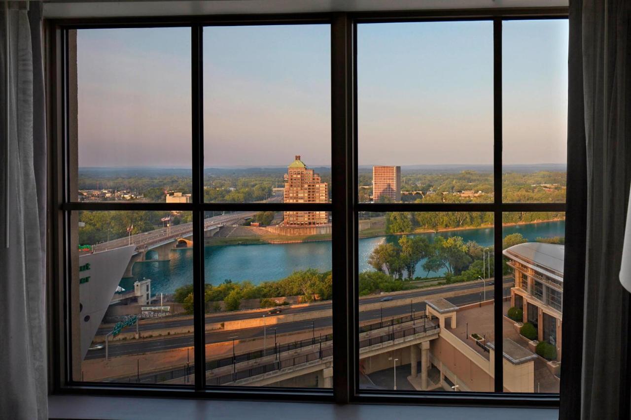 | Hartford Marriott Downtown