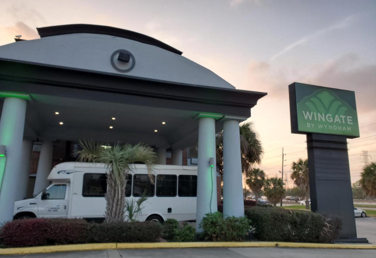 | Eagles Fly Inn