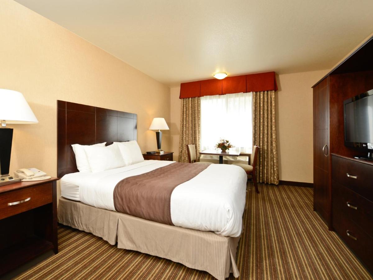  | Yellowstone West Gate Hotel