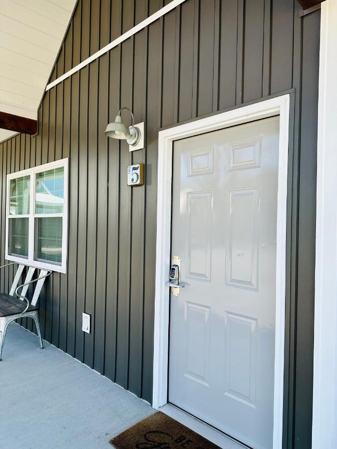 | Knotty Squirrel Cabins