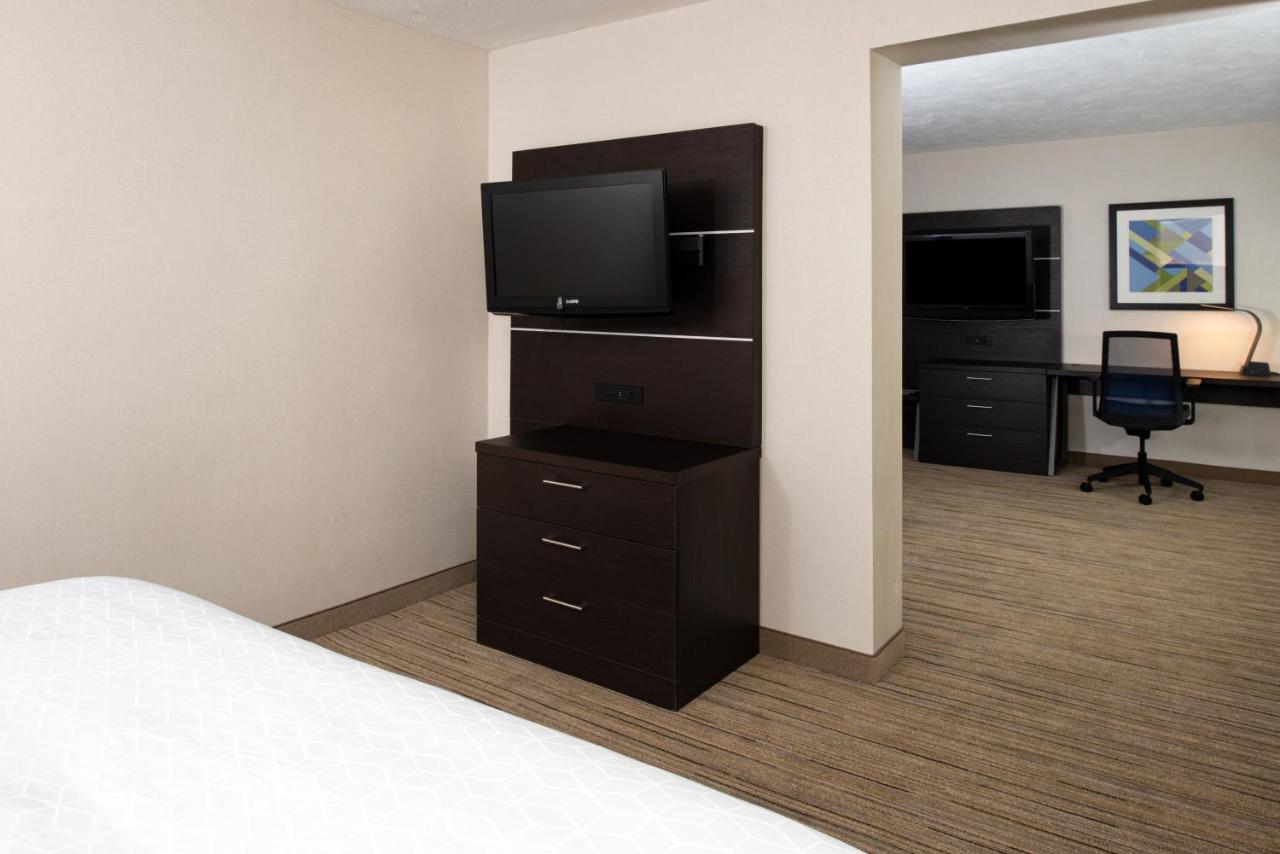 | Holiday Inn Express Cincinnati West, an IHG Hotel