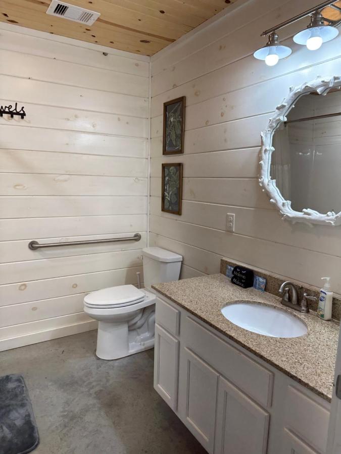 | Knotty Squirrel Cabins