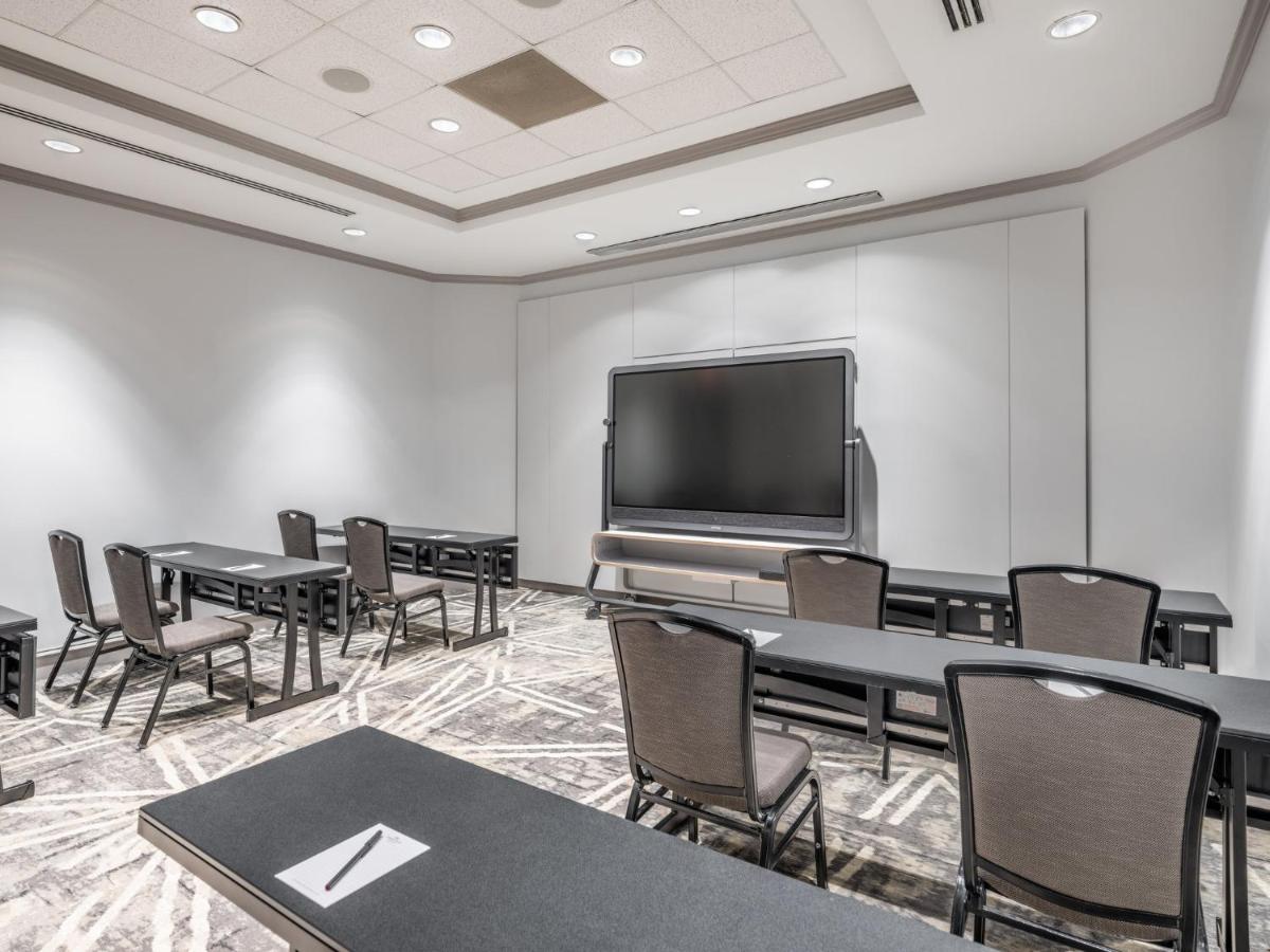 | Crowne Plaza College Park - Washington DC